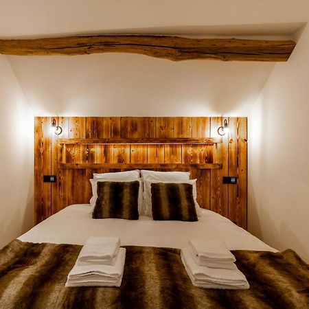 A La Source De Lavis Bed and Breakfast Houyet Exteriör bild