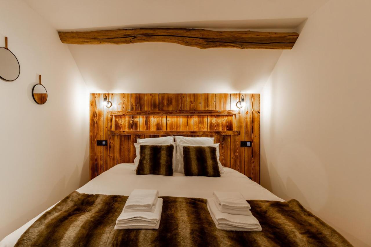 A La Source De Lavis Bed and Breakfast Houyet Exteriör bild