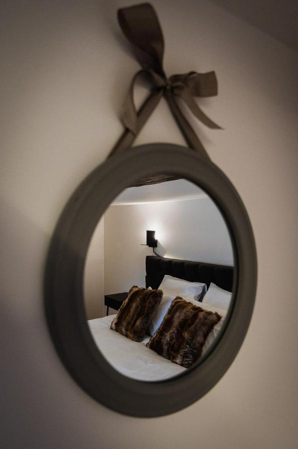A La Source De Lavis Bed and Breakfast Houyet Exteriör bild